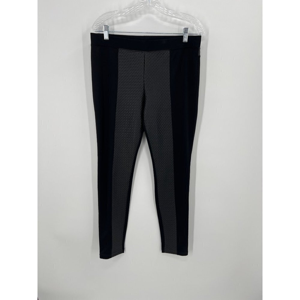 HUE Moto Leggings Size Large Black Faux Pebbled Leather Details